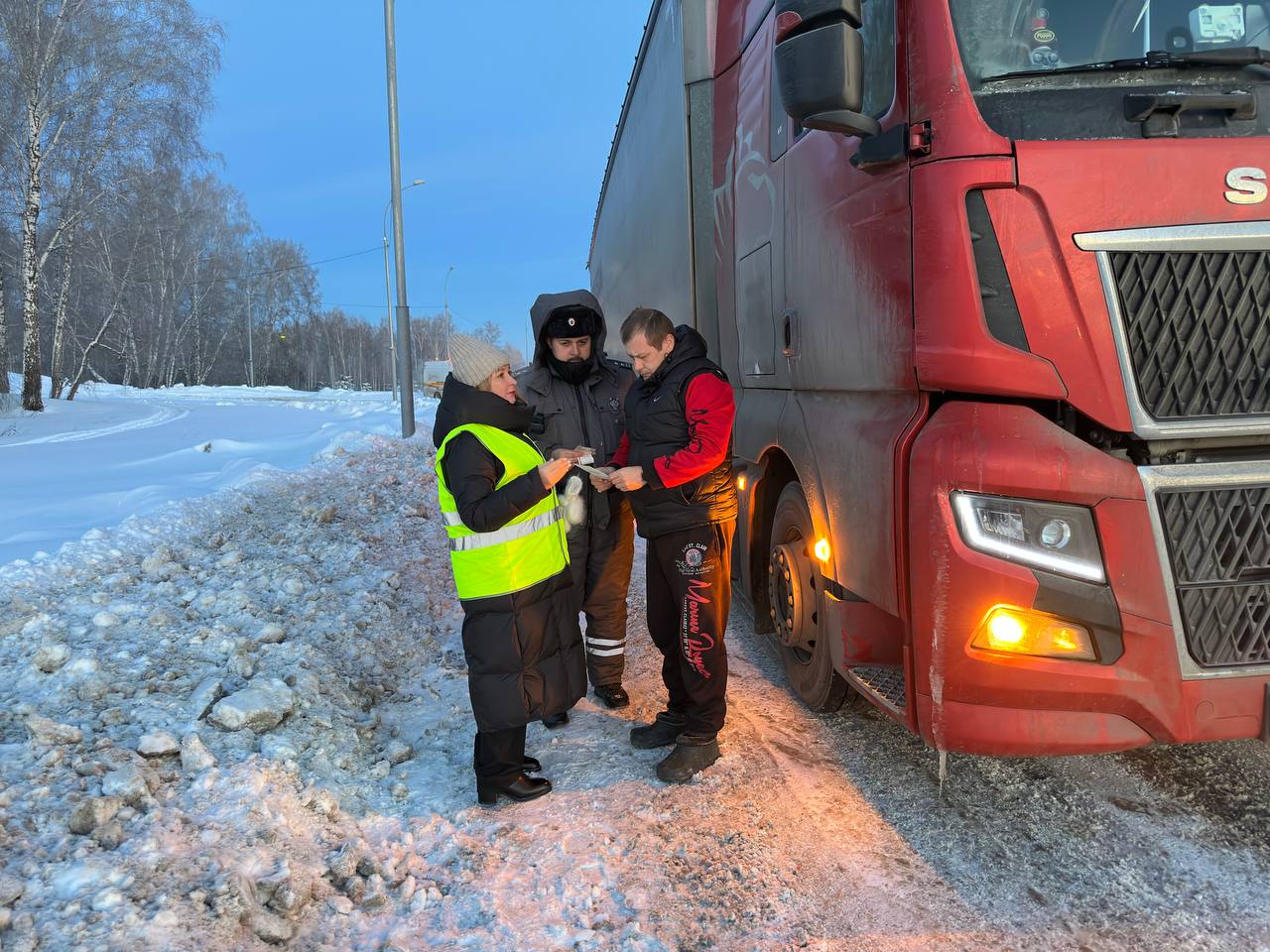 Противодействие коррупции на дорогах: в Новосибирске провели совместный профилактический рейд